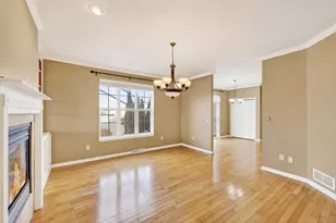 5222 Sassafras Dr, Fitchburg, WI 53711 - Photo 10