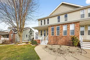 5222 Sassafras Dr, Fitchburg, WI 53711 - Photo 4