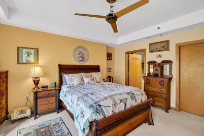 125 N Hamilton Street #601, Madison, WI 53703 - Photo 18