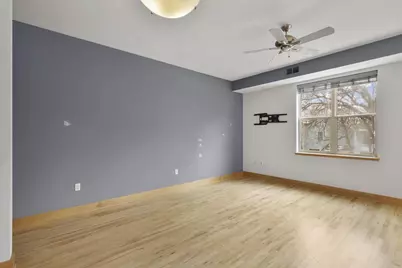 1150 Williamson Street #204, Madison, WI 53703 - Photo 6