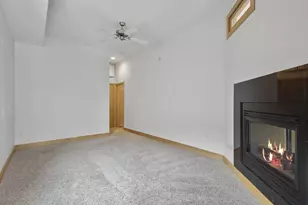 1150 Williamson St, Madison, WI 53703 - Photo 16