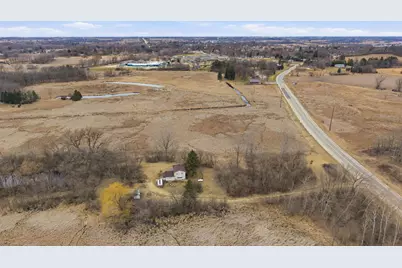 4301 W State Road 33 Road, Horicon, WI 53032 - Photo 4