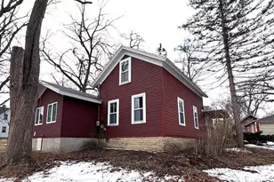 229 W Mill St, Poynette, WI 53955 - Photo 1