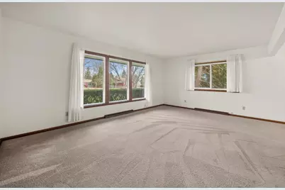 1007 Dona Road, Hartland, WI 53029 - Photo 12