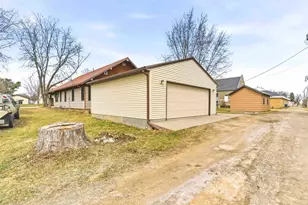 570 High Ave, Hillsboro, WI 54634 - Photo 8