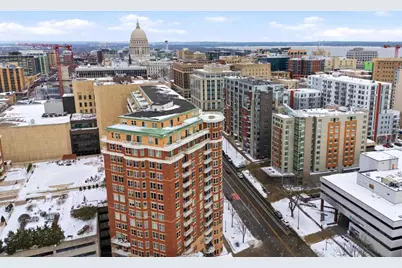 360 W Washington Avenue #403, Madison, WI 53703 - Photo 36