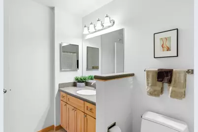 360 W Washington Avenue #403, Madison, WI 53703 - Photo 26