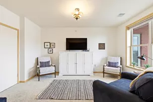 360 W Washington Ave, Madison, WI 53703 - Photo 6