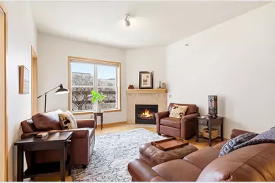 360 W Washington Avenue #403, Madison, WI 53703 - Photo 2