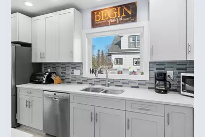 80 Lincoln Avenue, Sheboygan, WI 53081 - Photo 6