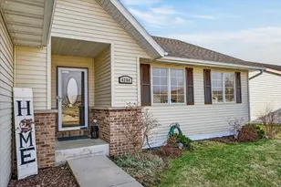 4254 Baybrook Dr, Janesville, WI 53546 - Photo 4