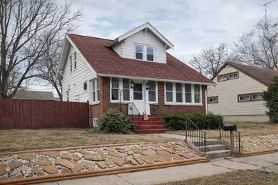 916 Prospect Avenue, Portage, WI 53901 - Photo 1