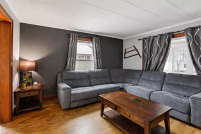 916 Prospect Avenue, Portage, WI 53901 - Photo 4