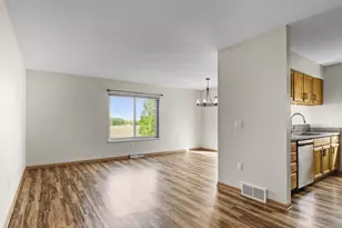2217 Lincoln Ave, Stoughton, WI 53589 - Photo 10