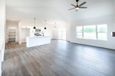 1738 E Kyle Circle, Beloit, WI 53511 - Photo 10