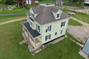 E10056 County C Rd, North Freedom, WI 53951 - Photo 8