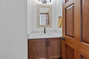 W278N8854 Twin Pine Cir, Hartland, WI 53029 - Photo 36