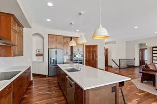 W278N8854 Twin Pine Cir, Hartland, WI 53029 - Photo 16