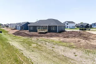 1756 E Kyle Circle, Beloit, WI 53511 - Photo 8