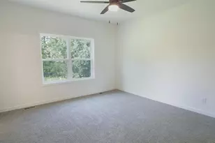 1750 E Kyle Circle, Beloit, WI 53511 - Photo 4