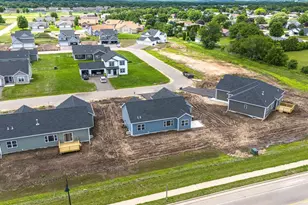 1750 E Kyle Circle, Beloit, WI 53511 - Photo 4