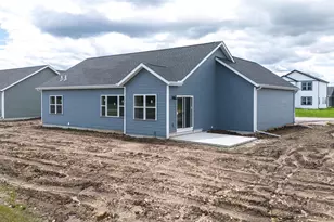 1750 E Kyle Circle, Beloit, WI 53511 - Photo 6