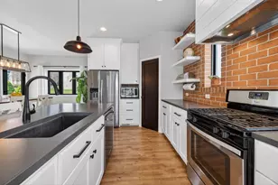 9114 Silverstone Ln, Madison, WI 53593 - Photo 14