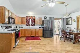 1809 S Badger Ct, Arkdale, WI 54613 - Photo 10