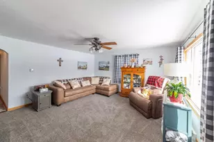 449 N Clinton St, Princeton, WI 54968 - Photo 8