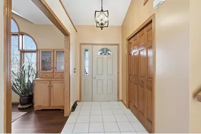 1237 Mockingbird Lane, Sun Prairie, WI 53590 - Photo 6