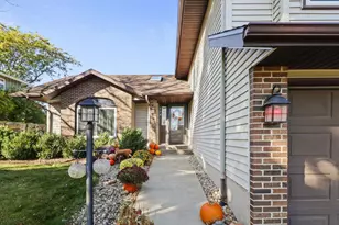 318 Tower Ct, Ridgeville, WI 53533 - Photo 4