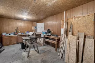 1402 Farragut St, Madison, WI 53704 - Photo 36