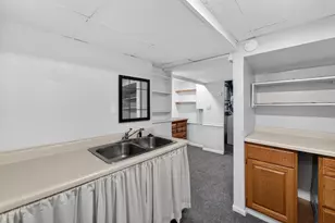 1402 Farragut St, Madison, WI 53704 - Photo 32