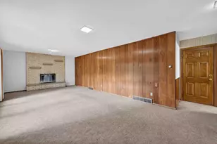 7013 Cardinal Dr, Middleton, WI 53562 - Photo 18