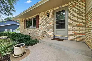 7013 Cardinal Dr, Middleton, WI 53562 - Photo 2