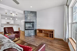 3027 Providence St, Sun Prairie, WI 53590 - Photo 10