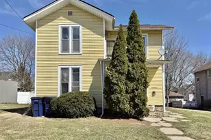 414 N High St, Janesville, WI 53548 - Photo 2