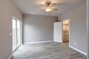 632 W Delavan Dr, Janesville, WI 53546 - Photo 18