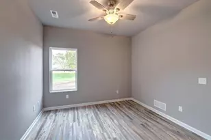 606 W Delavan Dr, Janesville, WI 53546 - Photo 22