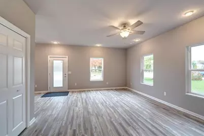 620 W Delavan Drive, Janesville, WI 53546 - Photo 10