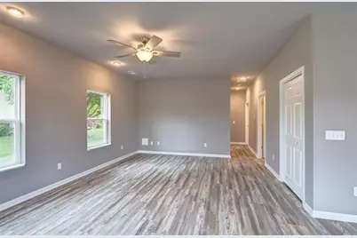 620 W Delavan Drive, Janesville, WI 53546 - Photo 8