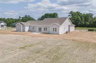 3800 Green Ash Dr, Janesville, WI 53545 - Photo 4