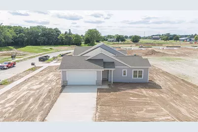 3801 N Woodbury Lane, Janesville, WI 53545 - Photo 2