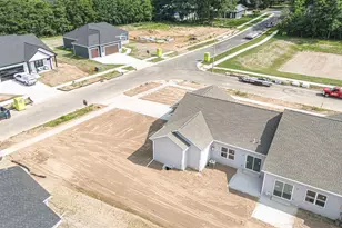 3801 N Woodbury Ln, Janesville, WI 53545 - Photo 4