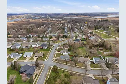 142 Meadow Ridge Lane, Madison, WI 53704 - Photo 52