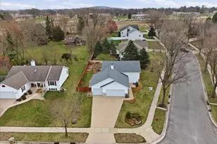 142 Meadow Ridge Ln, Madison, WI 53704 - Photo 46