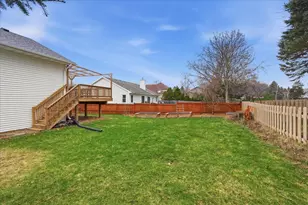 142 Meadow Ridge Ln, Madison, WI 53704 - Photo 40