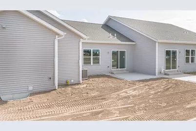 3801 N Woodbury Lane, Janesville, WI 53545 - Photo 6