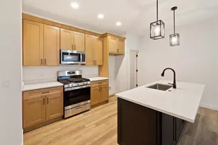 3801 N Woodbury Ln, Janesville, WI 53545 - Photo 8