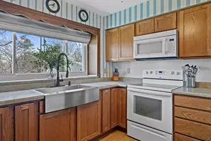 1074 Tinkham Trail, Baraboo, WI 53913 - Photo 16